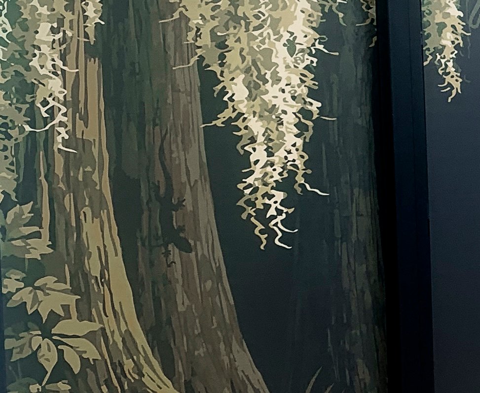 Close up shot of hidden reptile element